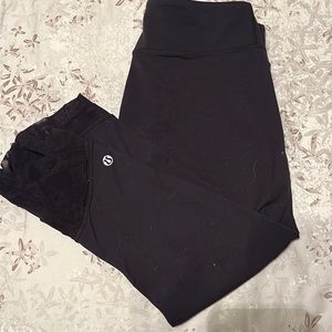Black lululemon leggings